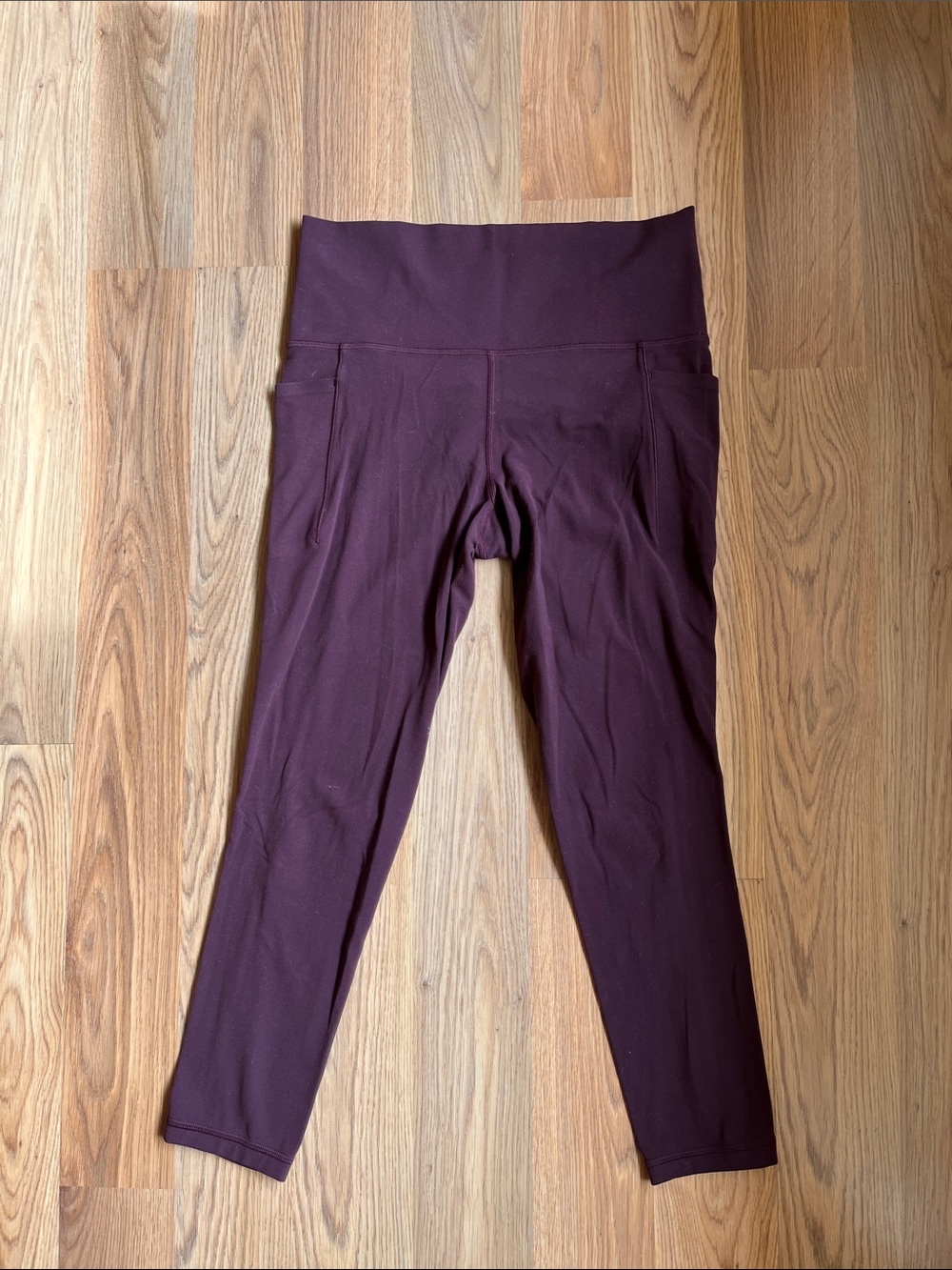 Athleta Salutation Stash Pocket II 7/8